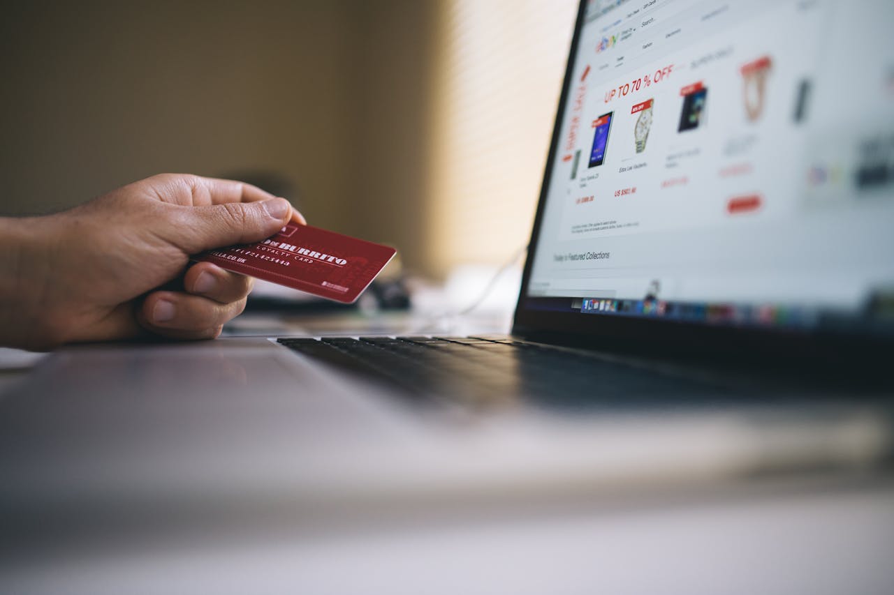 Tracker LLM pour e-commerce : suivre ses produits dans les réponses IA